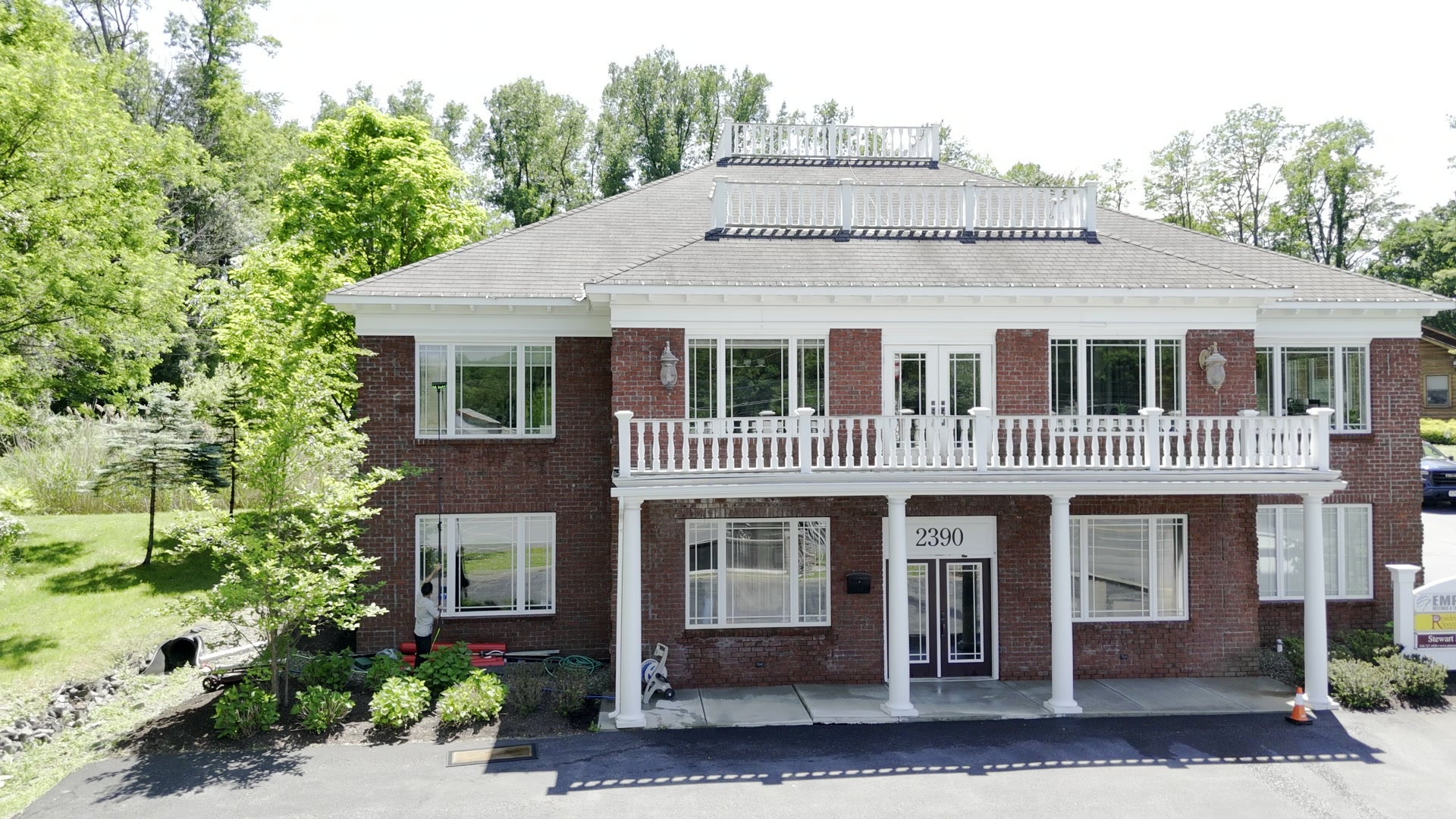 After commercial window cleaning Capital Region NY